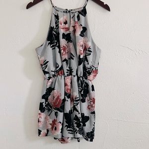 🦋🦋J for justify pants and jumpsuit/ floral design, M size